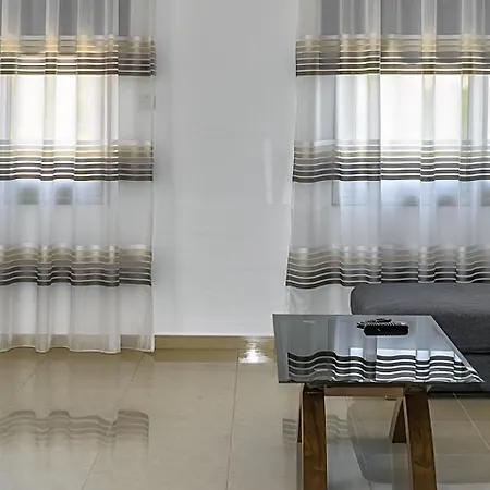 Villa Deluxe Oniros 2 *
